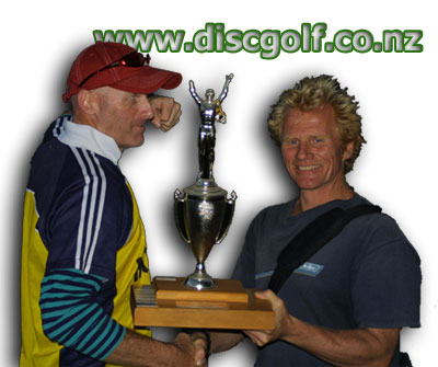 A short reign - Marty Pants hands over the Dakar...